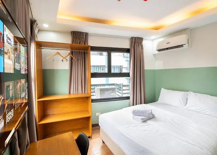 St. Marvin Makati M405 *
