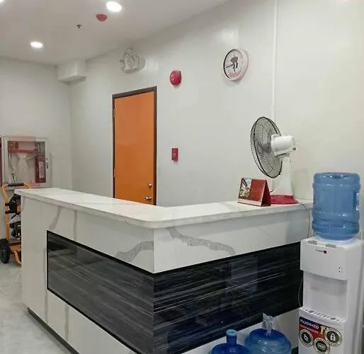 Apartment St. Marvin Makati M405 *